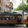 <font size="2"><br />Nun die Straßenbahn von Sóller. Hier kommt ein Zug über den Marktplatz gerumpelt.