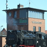 <font size="3" color="blue"> Die Harzer Schmalspurbahnen</font><br><div align="left"><font size="2" >  In Werningerrode fährt - besser: dampft - die Harzer Schmalspurbahn, eine der wenigen noch im Regelverkehr fahrenden Dampfeisenbahnen. Derzeit wird sogar über eine Ausweitung der Strecke nachgedacht (Stichwort Harzquerbahn). <a href="http://de.wikipedia.org/wiki/Harzer_Schmalspurbahnen" target="_blank"> Hier ein Link zum Thema (Wikipedia)</a> <a href="http://www.hsb-wr.de/" target="_blank"> und noch einer (HSB)</a>