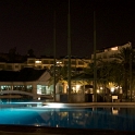 <font size="2.5"> Das nächste Schwimmbecken und ein weiterer Teil des Hotels.